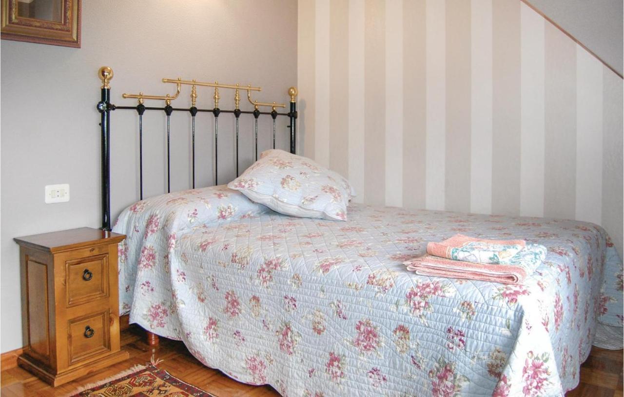 La Pinera Gorgeous Home In Pilona With Kitchen מראה חיצוני תמונה